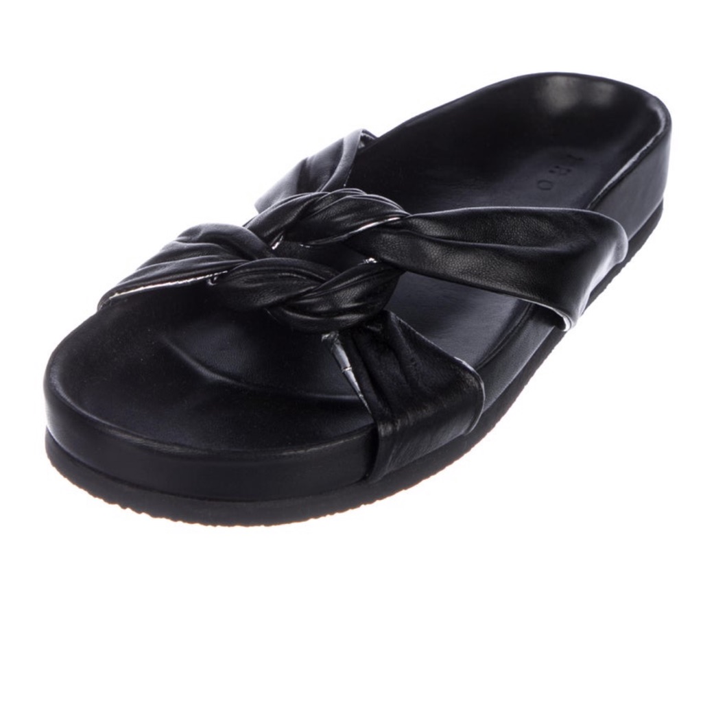 Iro Leather Slides Get Ready For The Summer